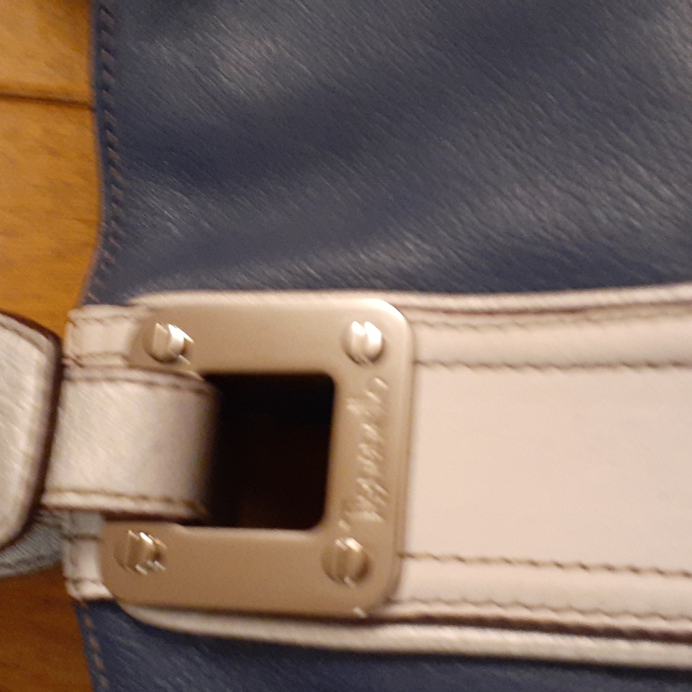 Vintage Tignanello leather handbag blue and white with 2 silver handles - Picture 2 of 6